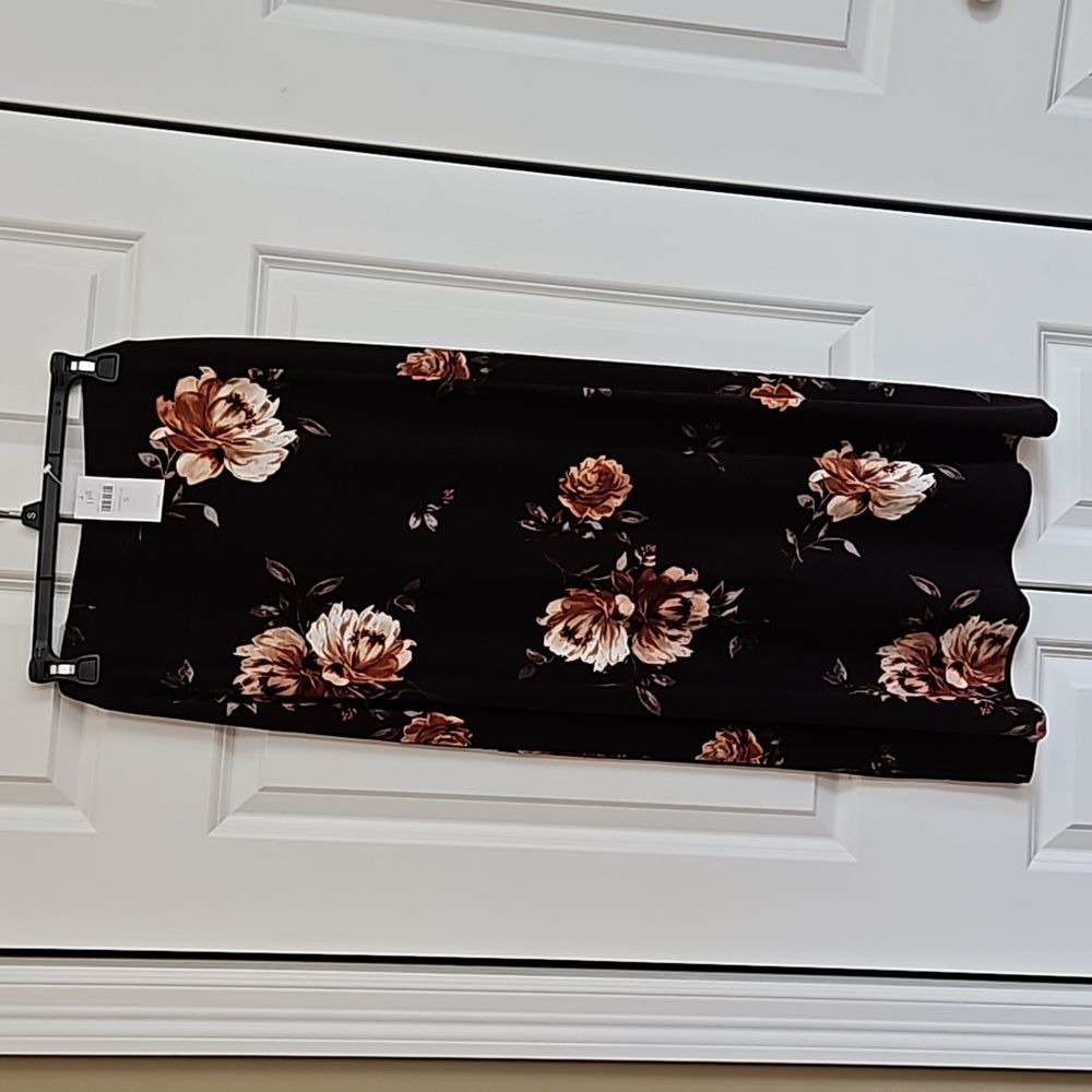 J. Jill long skirt black with floral pattern. Size Small.
